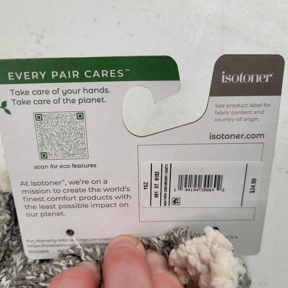 New! Isotoner Adult Snowflake Knit Gloves - Light Gray ONE SIZE - Picture 8 of 8